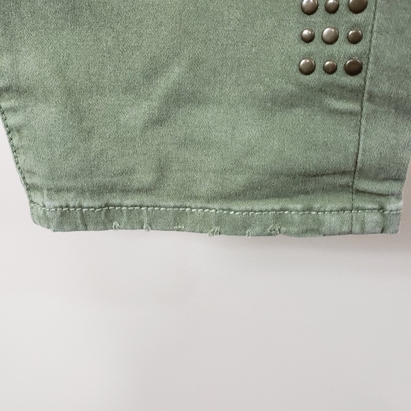 Lucky Brand | Olive Studded Khaki Chino Pants - Picture 5 of 7